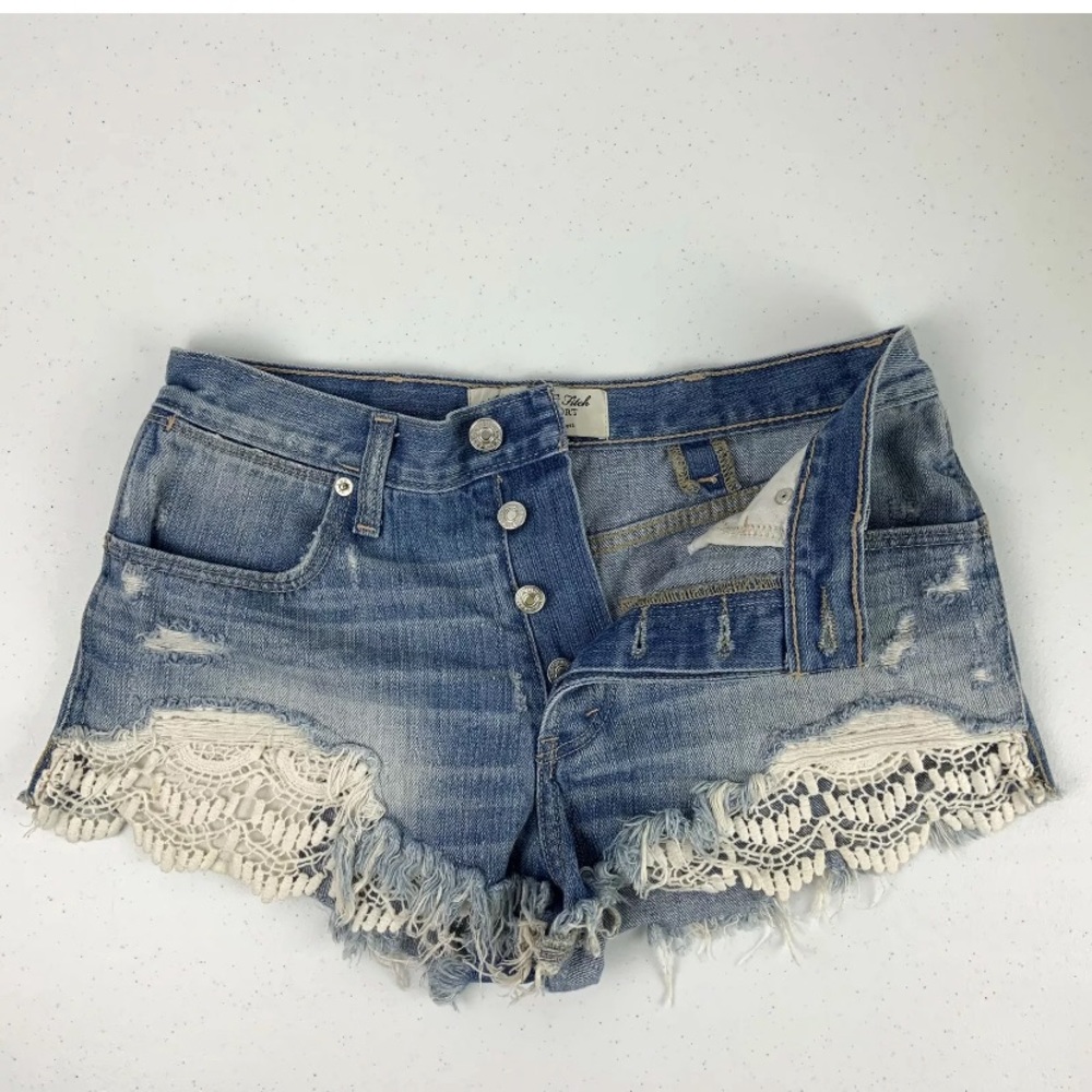 SOLD Abercrombie High Rise Festival Jean Short - Picture 1 of 5